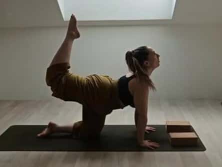 Cours de Yoga Collectif au Studio - Image 2