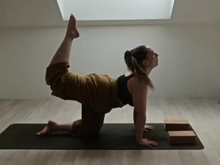 Cours de Yoga Collectif au Studio - Image 2